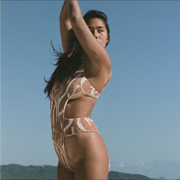 Stone Fox Jamila Terry One-piece - Picture 7 of 9